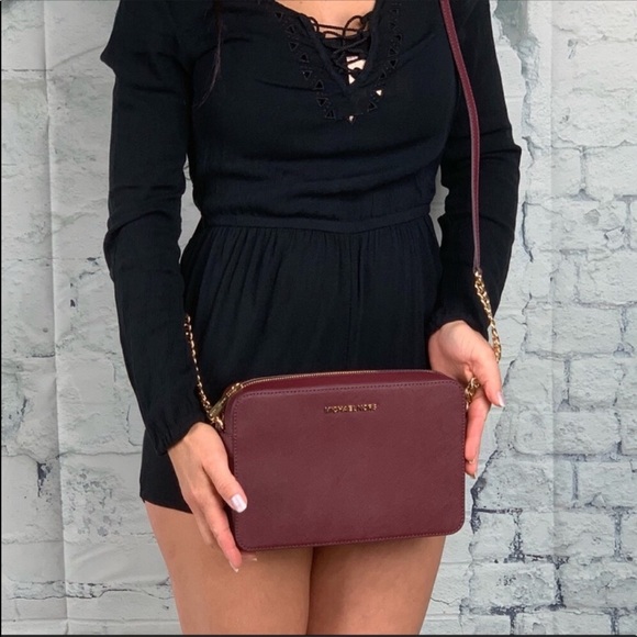 ♥️NWT Michael Kors crossbody♥️ - Picture 3 of 8